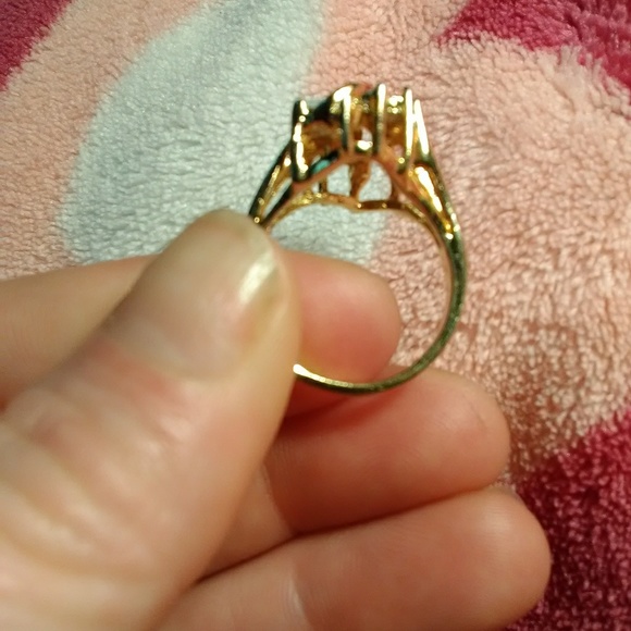 Ring - Picture 2 of 2